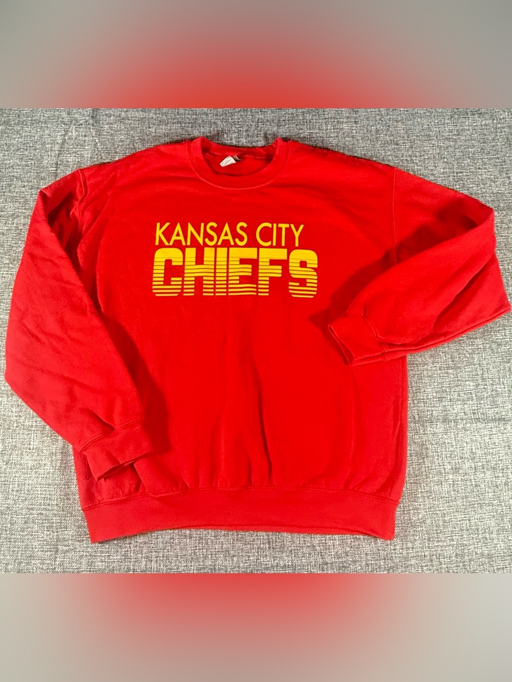 Gildan Retro Styled Red Crewneck Sweatshirt w/ Yellow Kansas City Chiefs Graphic